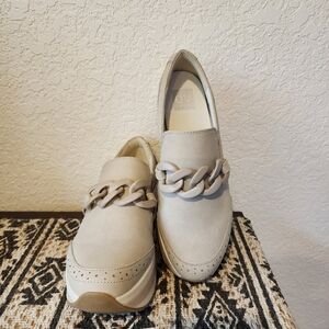 Elegant Beige Loafers with Chain Detail